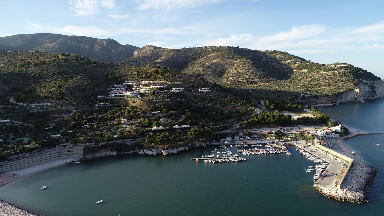 Holiday Lodge Al Porto Mattinata Kültér fotó